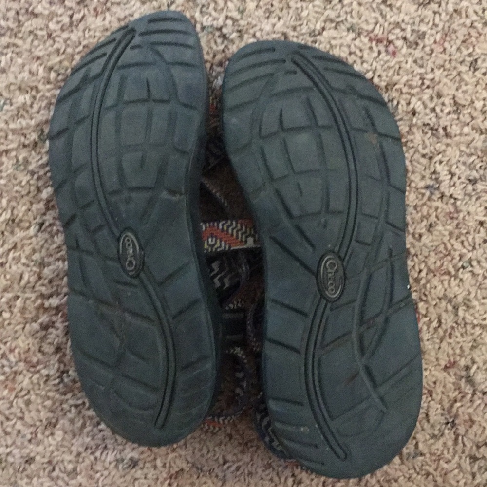 Aztec pattern chacos - Picture 2 of 4
